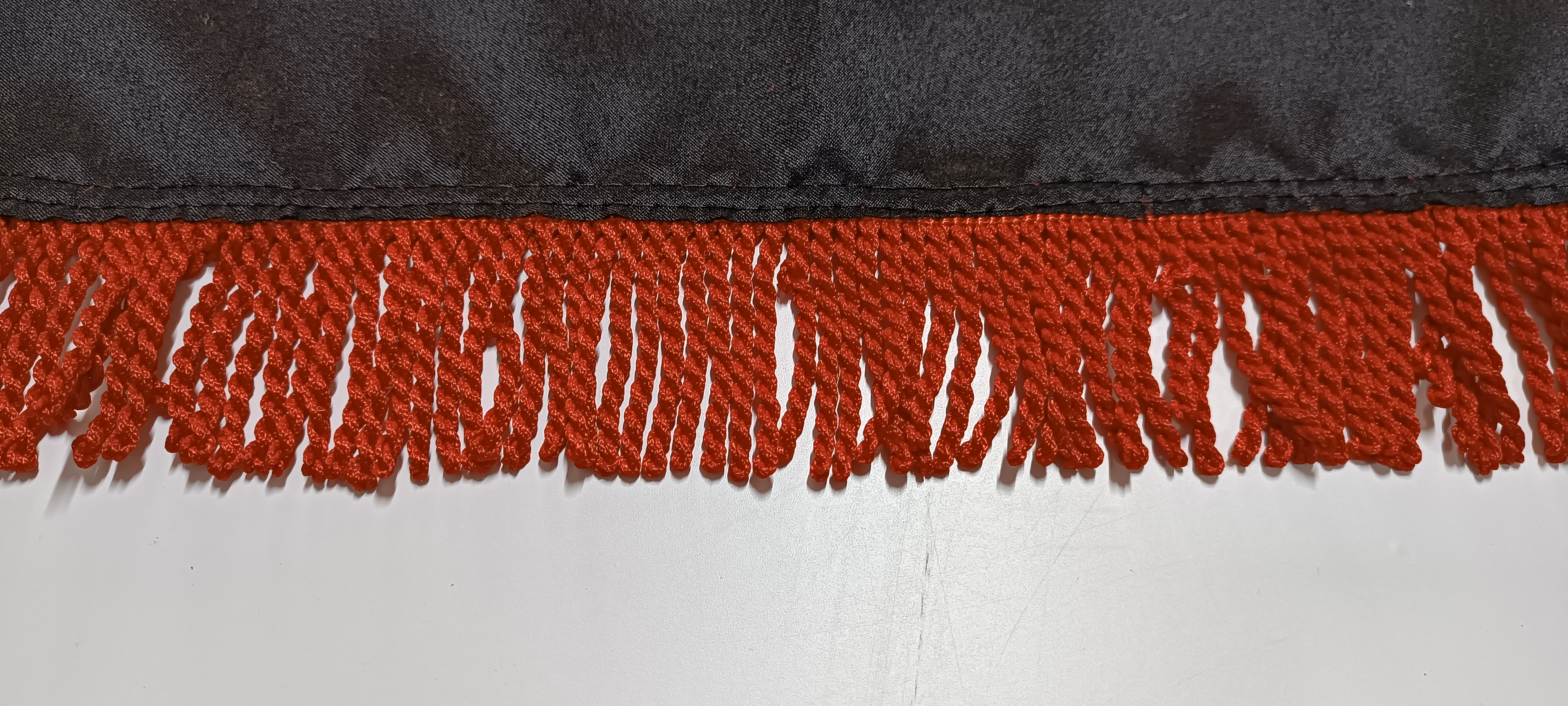 Záclonky boční - ČERNÉ/ČERVENÉ ŠŇŮRKY