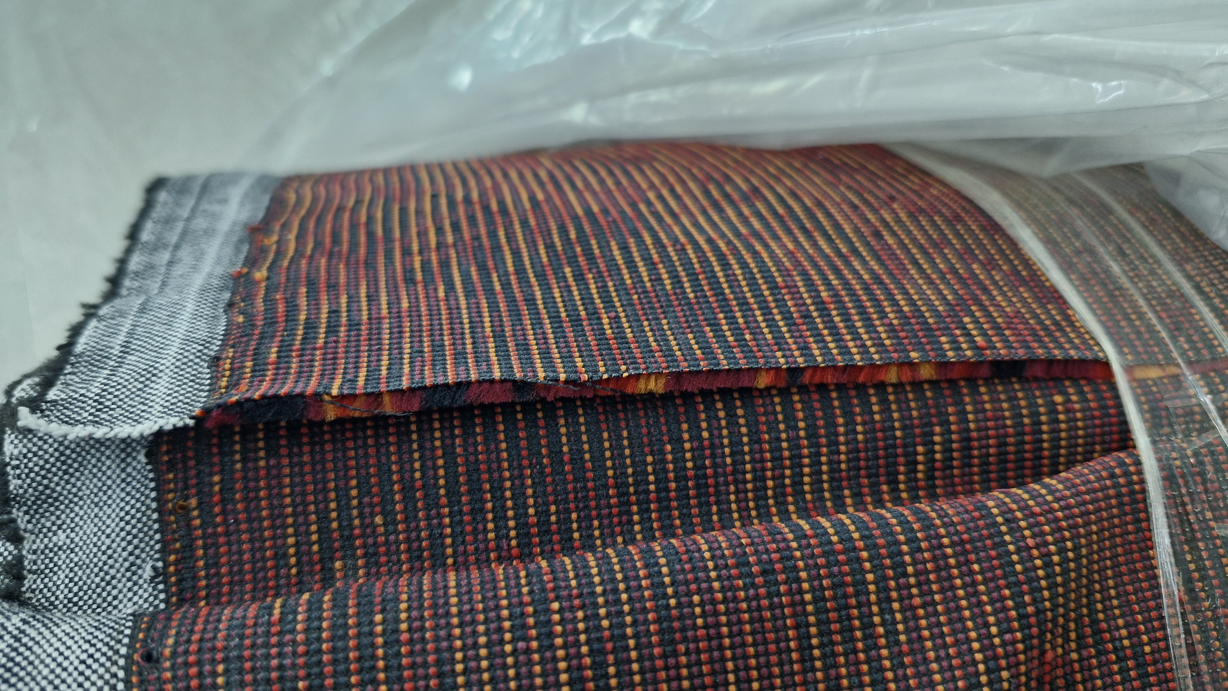 Dánská plyš ČERVENÁ - metráž