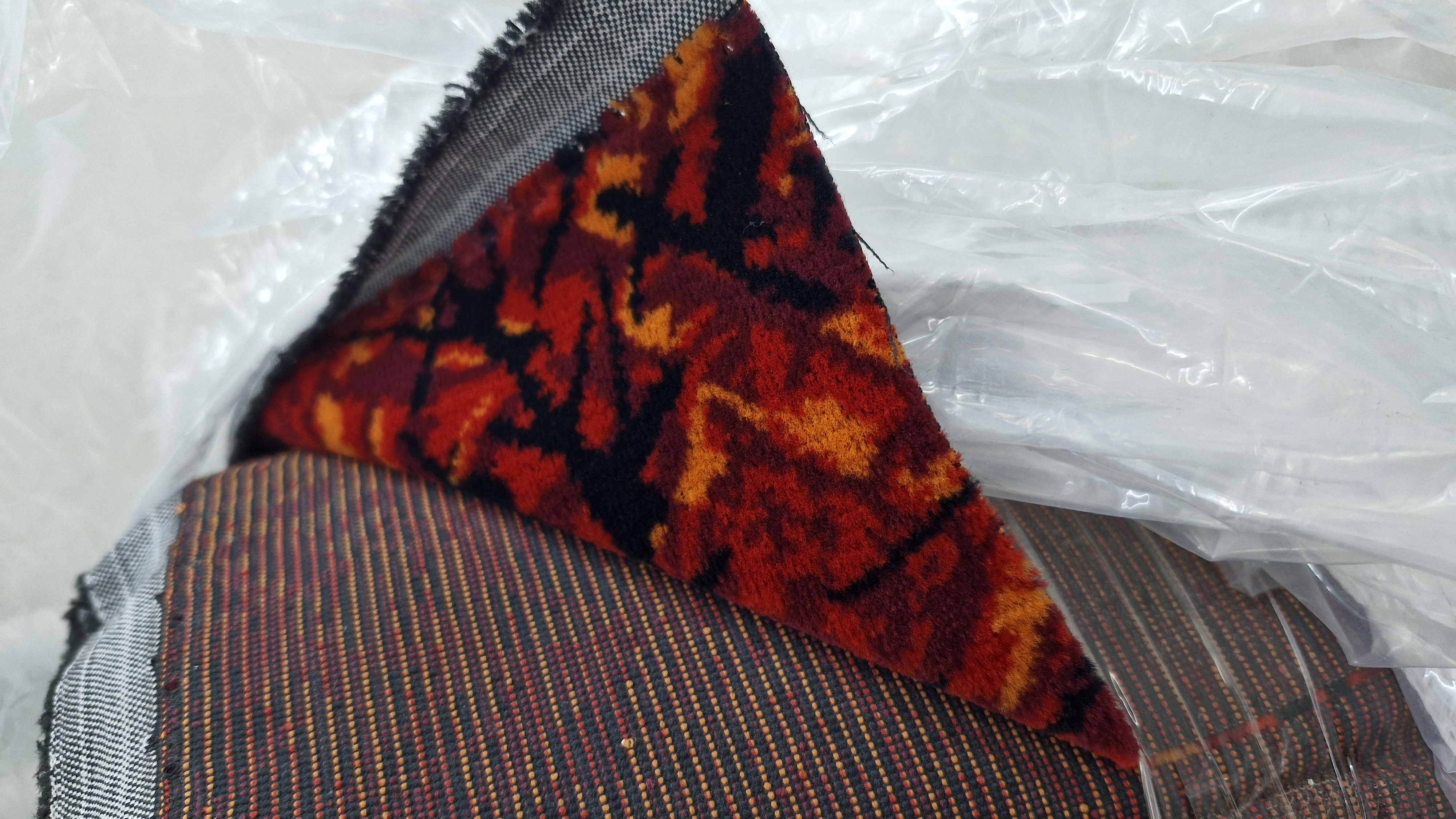 Dánská plyš ČERVENÁ - metráž